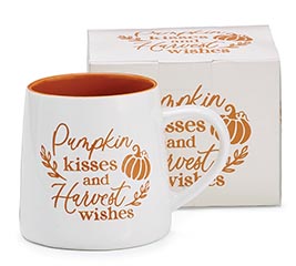 MUG WITH RECESSED MESSAGE PUMPKIN KISSES
